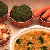 Broccoli carrot chick pea onion soup