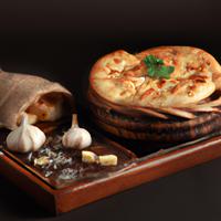 Cheese garlic naan