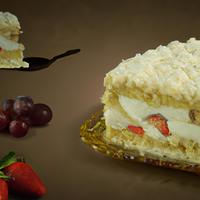 Cream-filled sponge cake