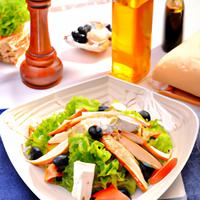 Crepevine greek salad with chicke