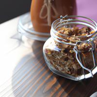 Crunchy oat granola