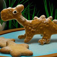 Dinosaur-shaped cookie