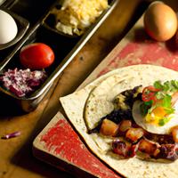 Egg and bacon taco