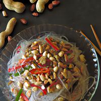 Glass noodle salad with peanut