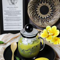 Happy lemon mango matcha smoothie
