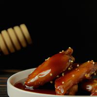 Honey hot wings