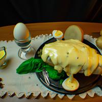 Kania hollandaise sause