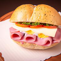 Lees ham egg cheese hero