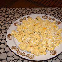 Medium eggs scrambled