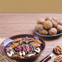 Mixed walnuts and pecans