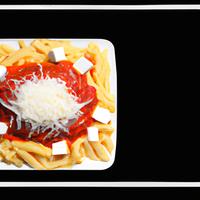 Pasta with marinara and mozzarella