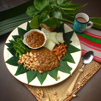 Peanut sauce pecel