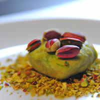 Pistachio dessert