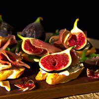 Prosciutto and fig crostini