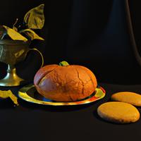 Pumpkin sugar cookie