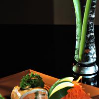 Seared salmon roll