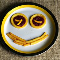 Smiley face fries