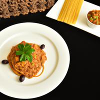 Spaghetti bolognese with gluten free spaghetti
