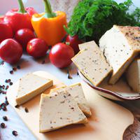 Vegan cheese slice