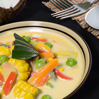 Vegetables curry with coconut milk