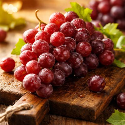 Air chief red seedless grapes