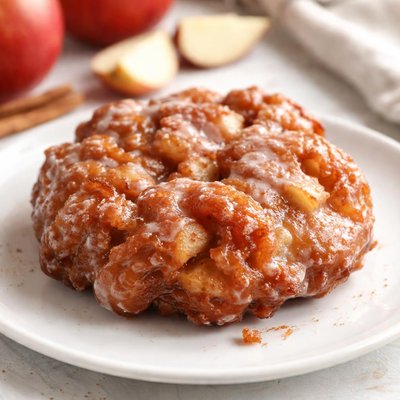 Apple fritter donut