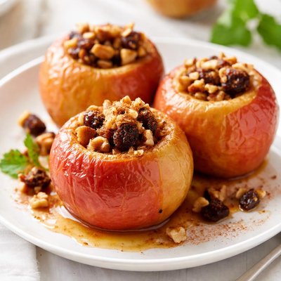 Baked apples
