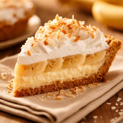 Banana coconut cream pie