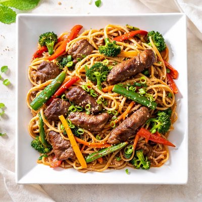 Beef stir-fry with noodles