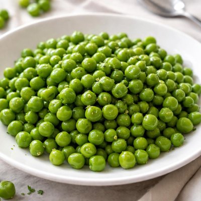 Boiled green peas