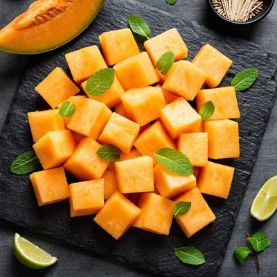 Cantaloupe cubes
