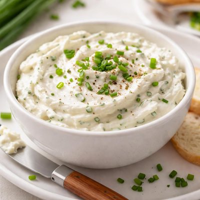 Chive and onion cream cheese