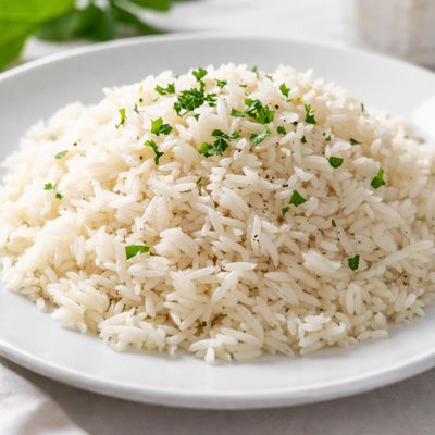 Cooked long grain rice