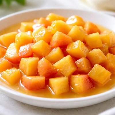 Diced peaches in juice
