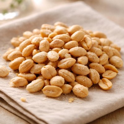 Dry roasted low salt peanut