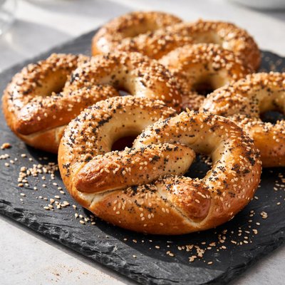 Everything bagel pretzels