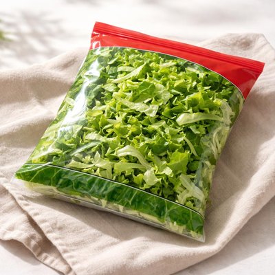 Fresh express shreds green leaf