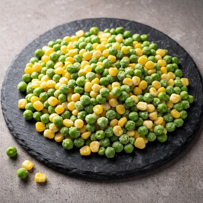 Frozen corn and green peas mix