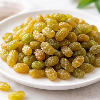 Green raisins
