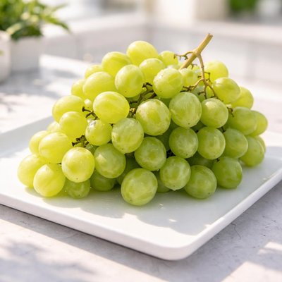 Green seedless grape