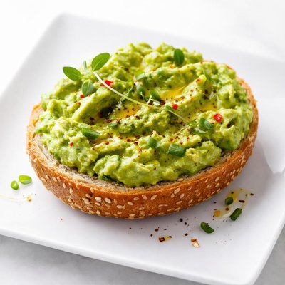 Half roll with avocado spread