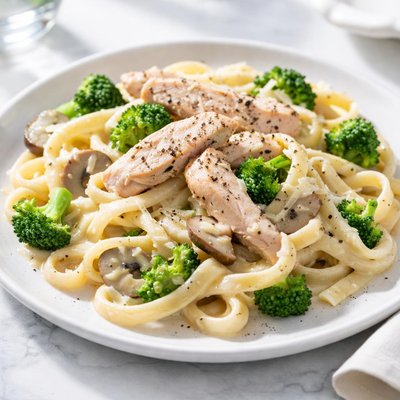 Healthy choice cafe steamers chicken fettucini alfredo