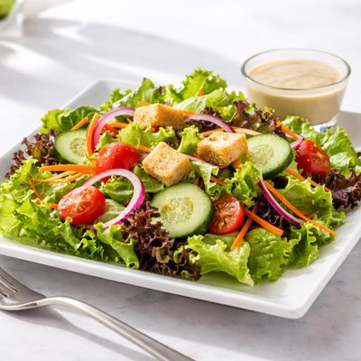 House salad with dressing