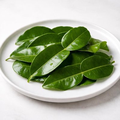 Kafir lime leaves