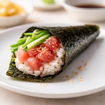 Kazu nori handroll