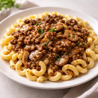 Macaroni with gravy