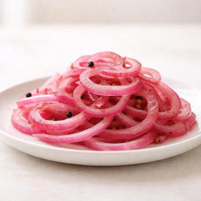 Quick-pickled red onions