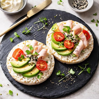 Rice cake with cheese and turkey