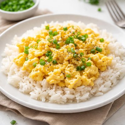 Scrambled eggs with rice