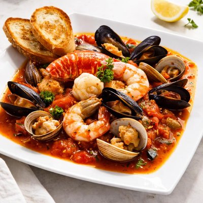 Seafood cioppino